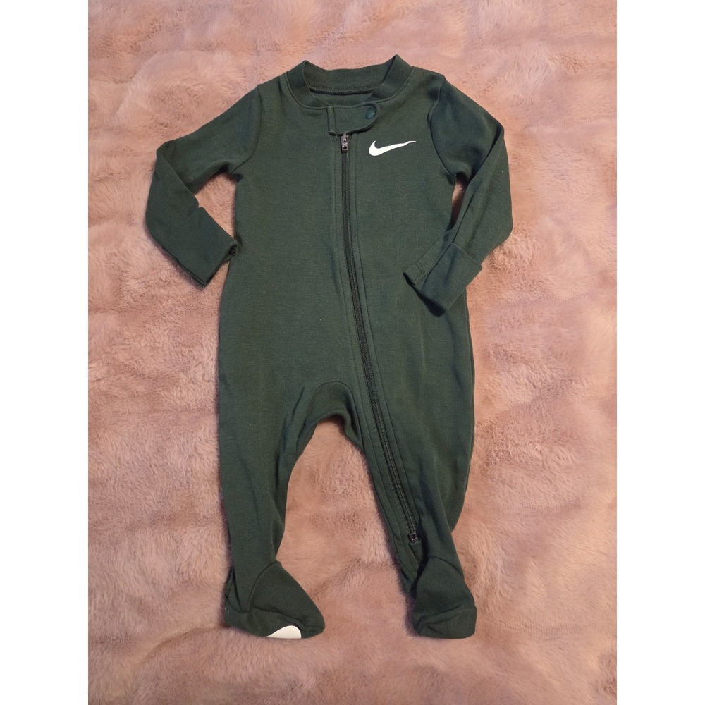 Nike baby boy sleeper 3 mos